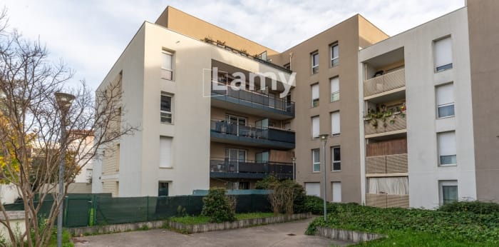 Image 9 sur 9 - Appartement  ·  Vente · Oullins Pierre Benite (69310) · 2 pièces · 45m²