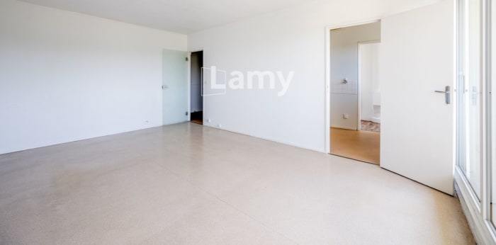 Image 1 sur 13 - Appartement  ·  Vente · Lormont (33310) · 3 pièces · 66m²