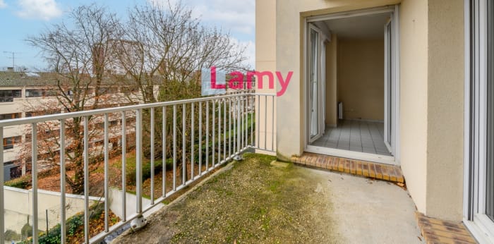 Image 6 sur 8 - Appartement  ·  Vente · Thorigny Sur Marne (77400) · 2 pièces · 47m²