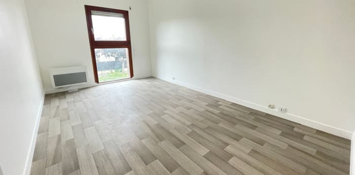 Image 4 sur 6 - Appartement  ·  Vente · Livry Gargan (93190) · 2 pièces · 52m²