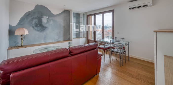 Image 1 sur 12 - Appartement  ·  Vente · Bordeaux (33000) · 3 pièces · 63m²