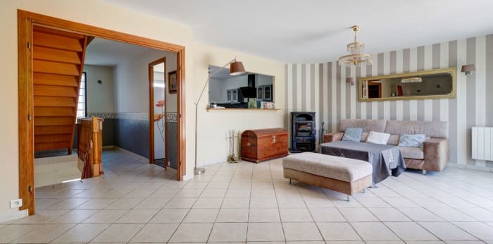 Image 1 sur 21 - Maison/villa  ·  Vente · Reims (51100) · 8 pièces · 145m²