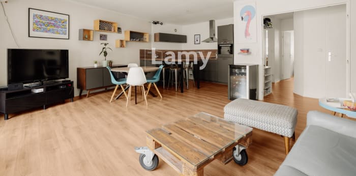 Image 3 sur 8 - Appartement  ·  Vente · Lyon (69007) · 4 pièces · 86m²