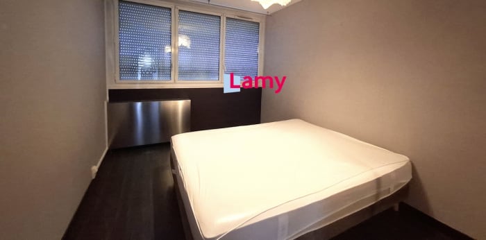 Image 5 sur 5 - Appartement  ·  Vente · Limoges (87100) · 2 pièces · 61m²