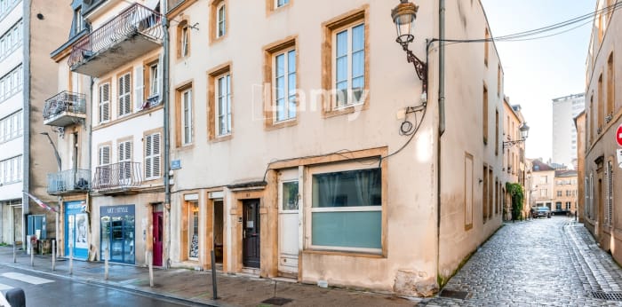 Image 1 sur 7 - Immeuble  ·  Vente · Metz (57000) · 259m²