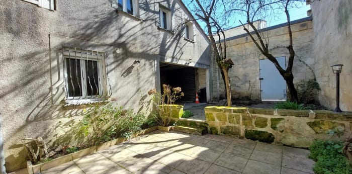 Image 14 sur 15 - Maison/villa  ·  Vente · Bordeaux (33800) · 7 pièces · 205m²
