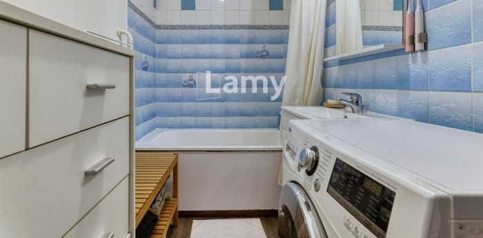 Image 9 sur 14 - Appartement  ·  Vente · Paris (75019) · 2 pièces · 46m²