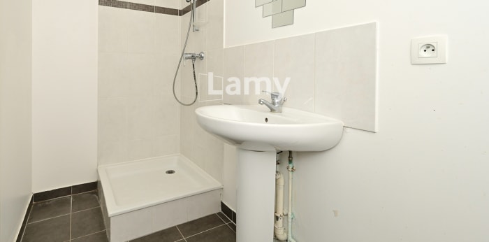 Image 7 sur 13 - Maison/villa  ·  Vente · Boissise La Bertrand (77350) · 5 pièces · 124m²