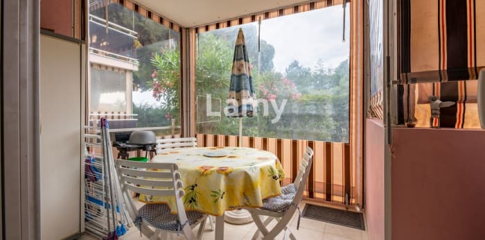 Image 3 sur 13 - Appartement  ·  Vente · Cavalaire Sur Mer (83240) · 1 pièce · 20m²