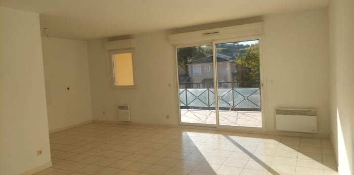 Image 3 sur 13 - Appartement  ·  Vente · Ales (30100) · 3 pièces · 73m²