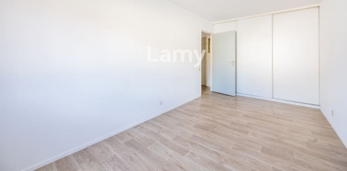 Image 5 sur 9 - Appartement  ·  Vente · Le Bouscat (33110) · 2 pièces · 47m²