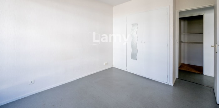 Image 13 sur 14 - Appartement  ·  Vente · Lormont (33310) · 3 pièces · 66m²