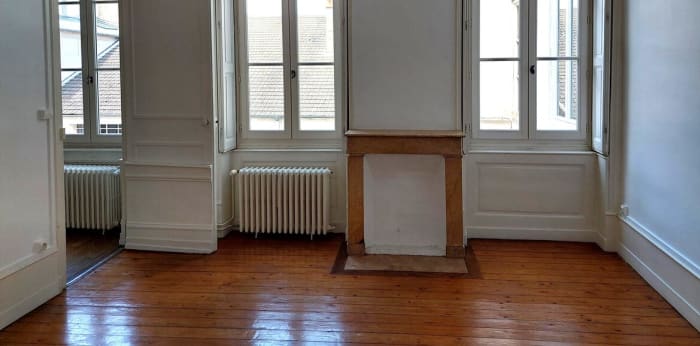 Image 5 sur 9 - Appartement  ·  Vente · Chalon Sur Saone (71100) · 6 pièces · 229m²