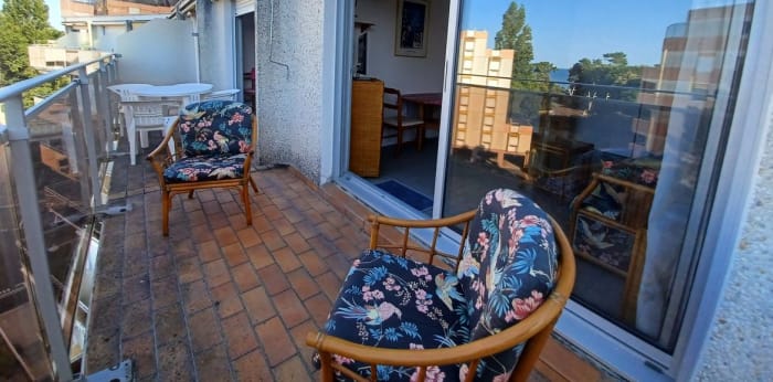 Image 2 sur 12 - Appartement  ·  Vente · Vaux Sur Mer (17640) · 3 pièces · 44m²