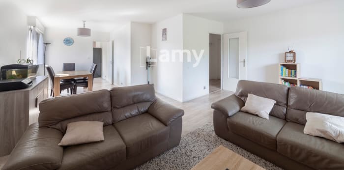 Image 4 sur 10 - Appartement  ·  Vente · Besancon (25000) · 5 pièces · 92m²