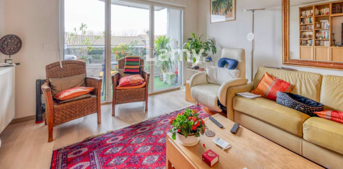 Image 5 sur 11 - Appartement  ·  Vente · Bordeaux (33300) · 3 pièces · 67m²