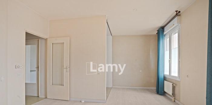 Image 1 sur 5 - Appartement  ·  Vente · Lyon (69007) · 1 pièce · 39m²