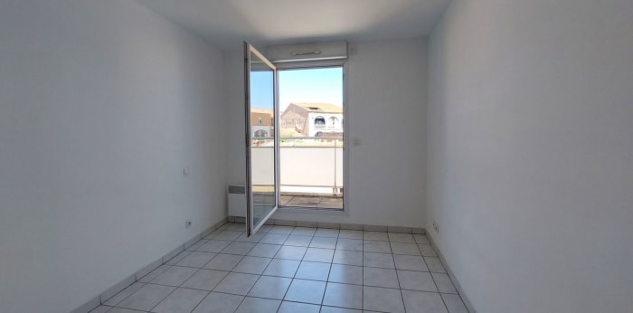 Image 3 sur 13 - Appartement  ·  Vente · Port Vendres (66660) · 3 pièces · 59m²