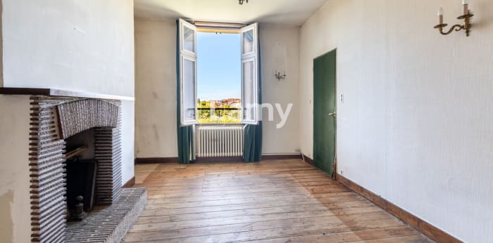 Image 10 sur 13 - Maison/villa  ·  Vente · Limoges (87100) · 11 pièces · 223m²