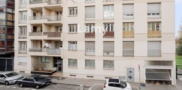 Image 9 sur 9 - Appartement  ·  Vente · Villeurbanne (69100) · 3 pièces · 64m²