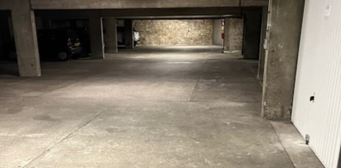 Image 1 sur 2 - Parking/box  ·  Vente · Paris (75012)