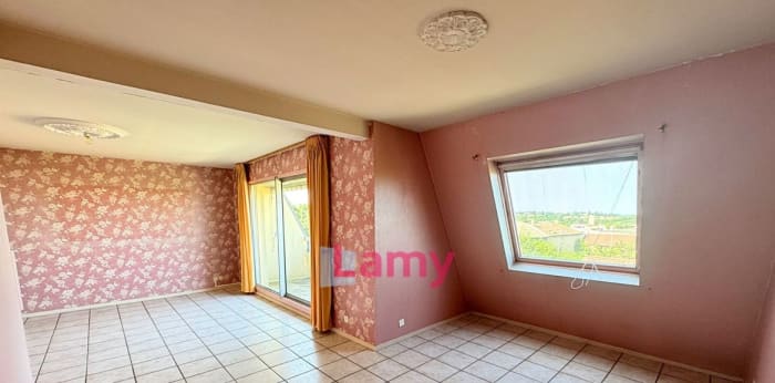 Image 3 sur 6 - Appartement  ·  Vente · Limoges (87000) · 5 pièces · 100m²