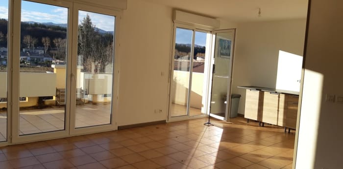 Image 6 sur 14 - Appartement  ·  Vente · Chateau Arnoux St Auban (04160) · 3 pièces · 71m²