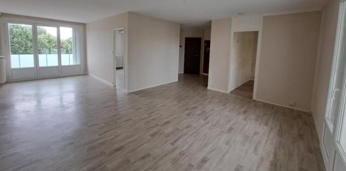 Image 6 sur 10 - Appartement  ·  Vente · Tinqueux (51430) · 6 pièces · 114m²