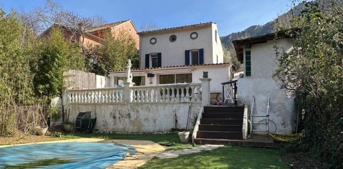 Image 1 sur 18 - Maison/villa  ·  Vente · Toulon (83200) · 5 pièces · 110m²