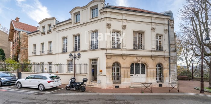 Image 9 sur 10 - Local  ·  Vente · St Cloud (92210) · 2 pièces · 51m²