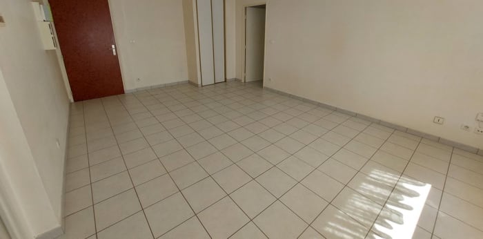 Image 1 sur 6 - Appartement  ·  Vente · Reims (51100) · 2 pièces · 45m²