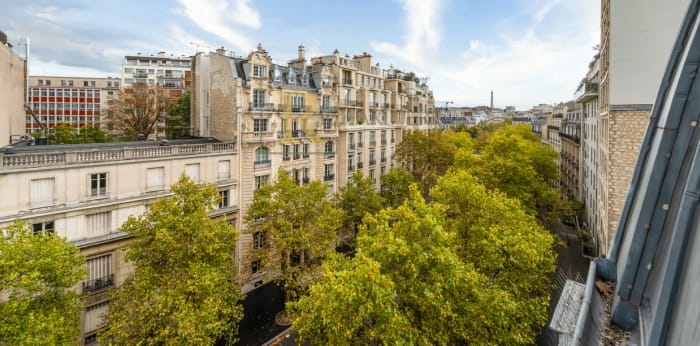 Image 2 sur 16 - Appartement  ·  Vente · Paris (75017) · 5 pièces · 96m²