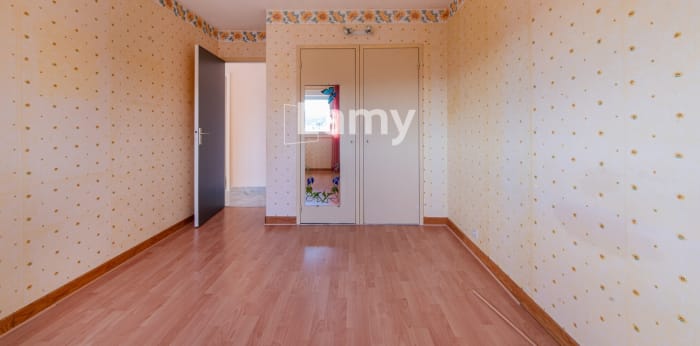 Image 7 sur 11 - Appartement  ·  Vente · Salon De Provence (13300) · 3 pièces · 60m²