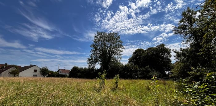 Image 2 sur 3 - Terrain  ·  Vente · Ruffey Le Chateau (25170) · 772m²