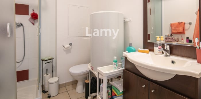 Image 8 sur 13 - Appartement  ·  Vente · Grenoble (38000) · 1 pièce · 20m²