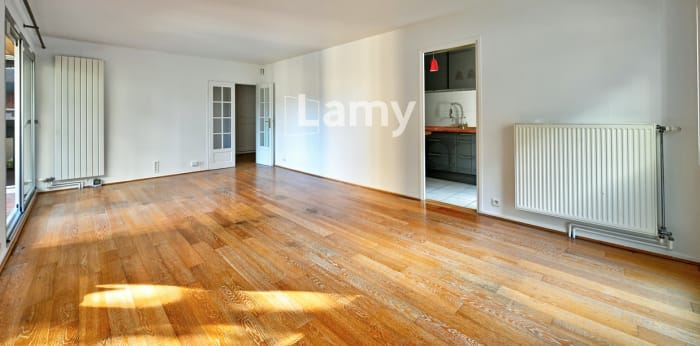 Image 2 sur 8 - Appartement  ·  Vente · Le Chesnay Rocquencourt (78150) · 5 pièces · 121m²