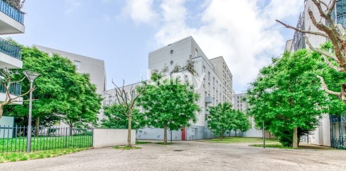 Image 1 sur 10 - Appartement  ·  Vente · Lyon (69007) · 1 pièce · 17m²