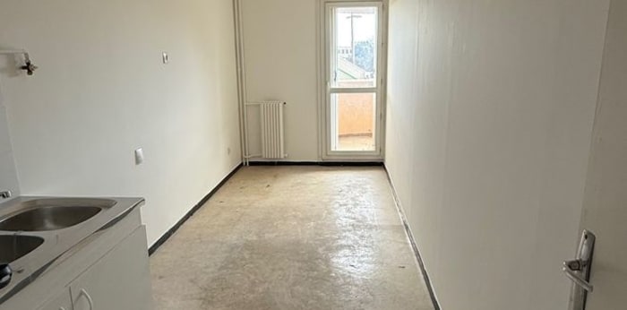 Image 2 sur 8 - Appartement  ·  Vente · Vitrolles (13127) · 4 pièces · 84m²