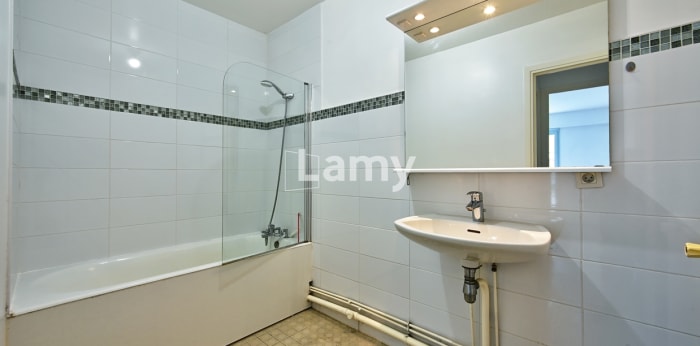 Image 13 sur 19 - Appartement  ·  Vente · Rueil Malmaison (92500) · 3 pièces · 69m²