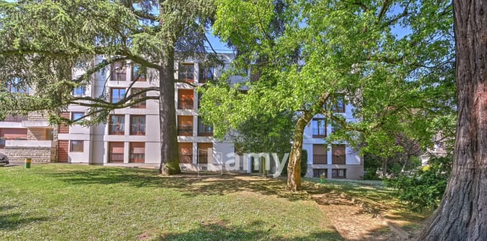 Image 8 sur 9 - Appartement  ·  Vente · Chaville (92370) · 5 pièces · 112m²