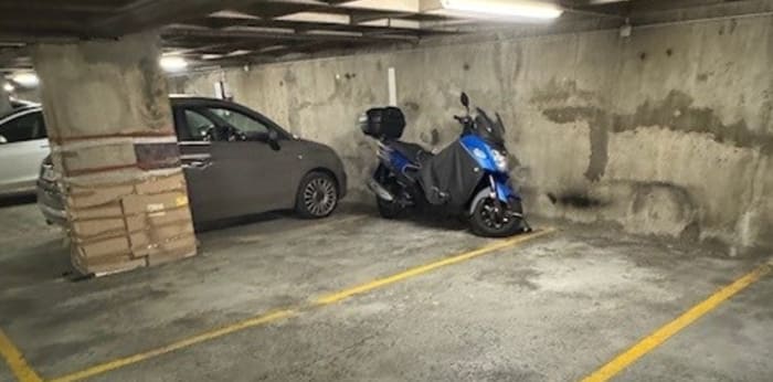 Image 1 sur 5 - Parking/box  ·  Vente · Paris (75015) · 11m²