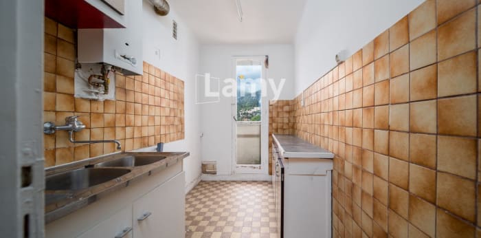 Image 5 sur 7 - Appartement  ·  Vente · Digne Les Bains (04000) · 4 pièces · 61m²