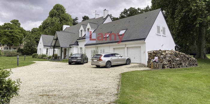Image 2 sur 23 - Maison/villa  ·  Vente · Soisy Sur Seine (91450) · 11 pièces · 333m²