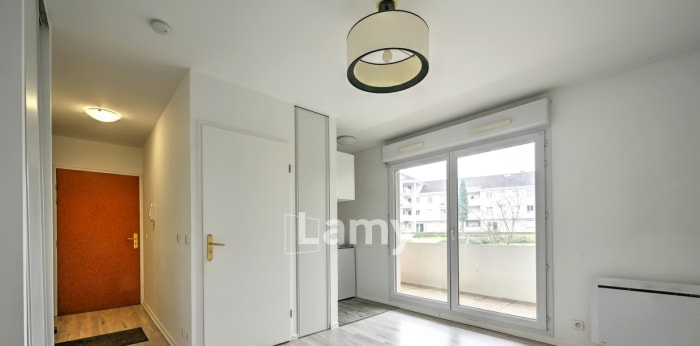 Image 5 sur 8 - Appartement  ·  Vente · Guyancourt (78280) · 1 pièce · 19m²
