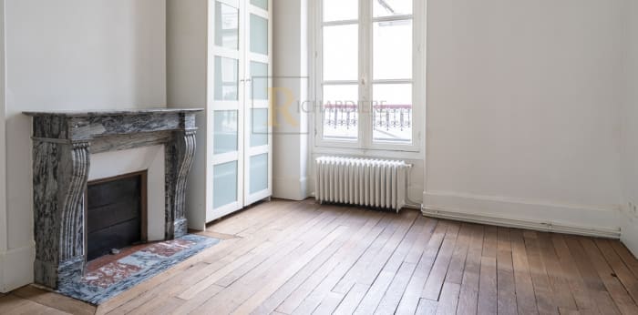 Image 3 sur 9 - Appartement  ·  Vente · Paris (75011) · 3 pièces · 61m²
