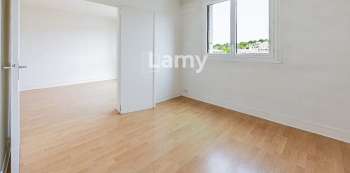 Image 8 sur 15 - Appartement  ·  Vente · Sevres (92310) · 4 pièces · 63m²