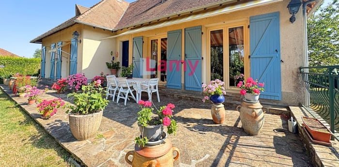 Image 2 sur 9 - Maison/villa  ·  Vente · Vicq Sur Breuilh (87260) · 7 pièces · 132m²