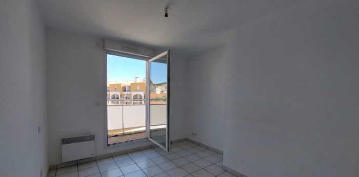 Image 4 sur 13 - Appartement  ·  Vente · Port Vendres (66660) · 3 pièces · 59m²