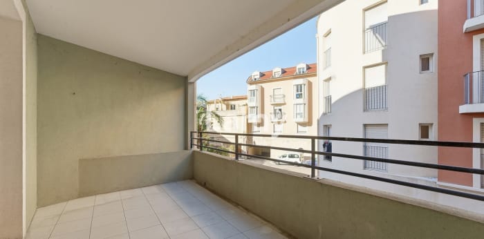 Image 2 sur 7 - Appartement  ·  Vente · Nice (06300) · 2 pièces · 50m²