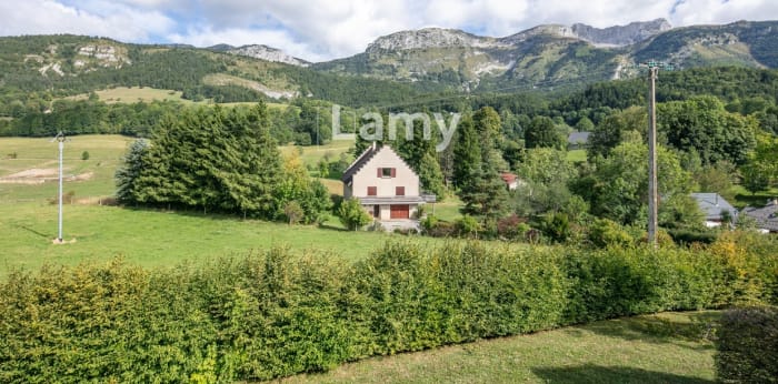 Image 2 sur 10 - Maison/villa  ·  Vente · Villard De Lans (38250) · 6 pièces · 159m²